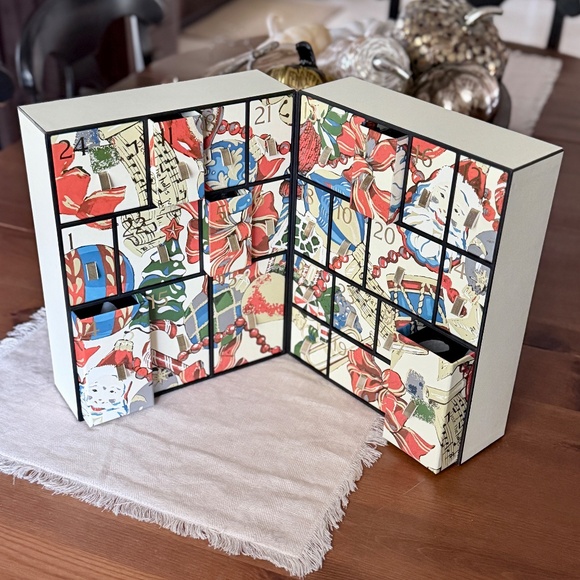 JO MALONE | 2024 Advent Calendar Box (EMPTY, NO PRODUCTS INCLUDED) - Picture 3 of 7